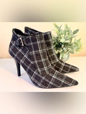 Anna Michelle Charcoal Gray Plaid Ankle Boots Spike Heel